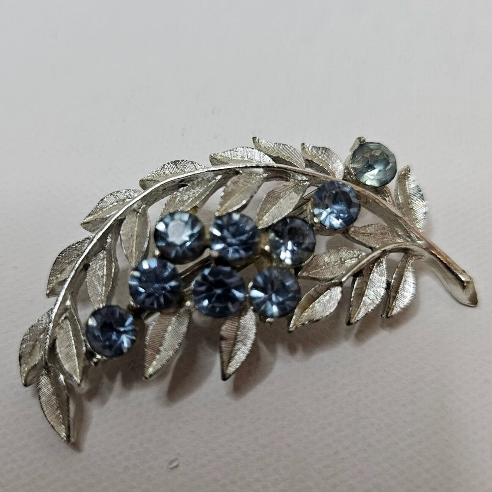 Vintage Silver Tone and Light blue Rhinestone Leaf Brooch Pin Unsigned Jewelry